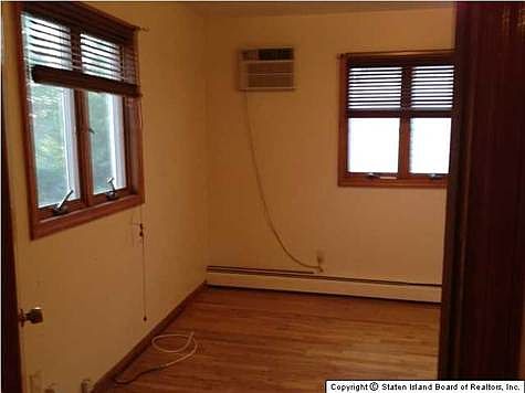 2nd image of 65 Lincoln Ave