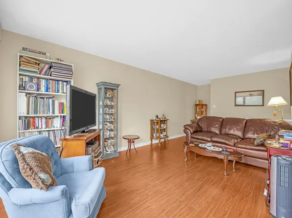 10200 4th Ave #100, Richmond, BC V7E 1V3