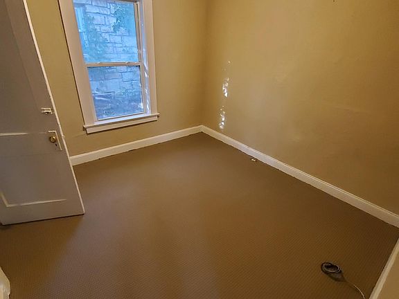 4th image of 5432 Lydia Ave