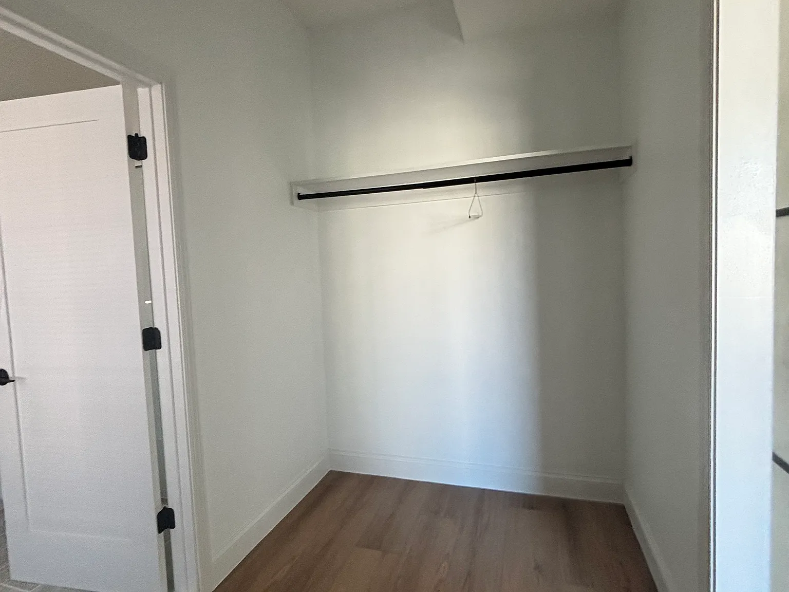 3 bed, 1500 sqft, $4,500 — Photo 2