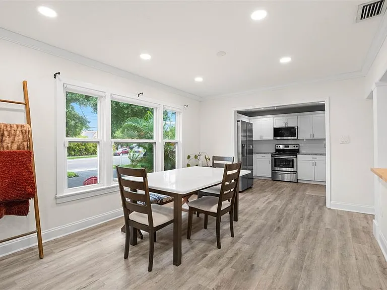 3822 W Euclid Ave — Photo 3