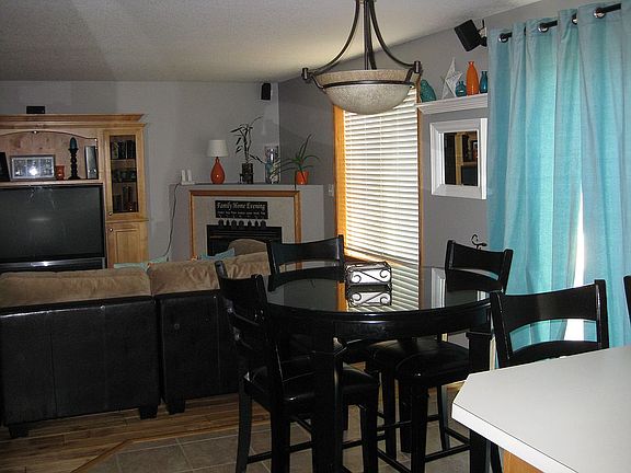 4th image of 2307 NE 109th St