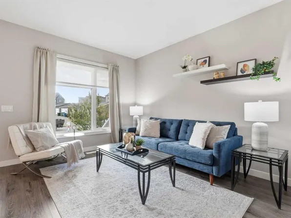 21 E Howse St NE, Calgary, AB T3P 0V8