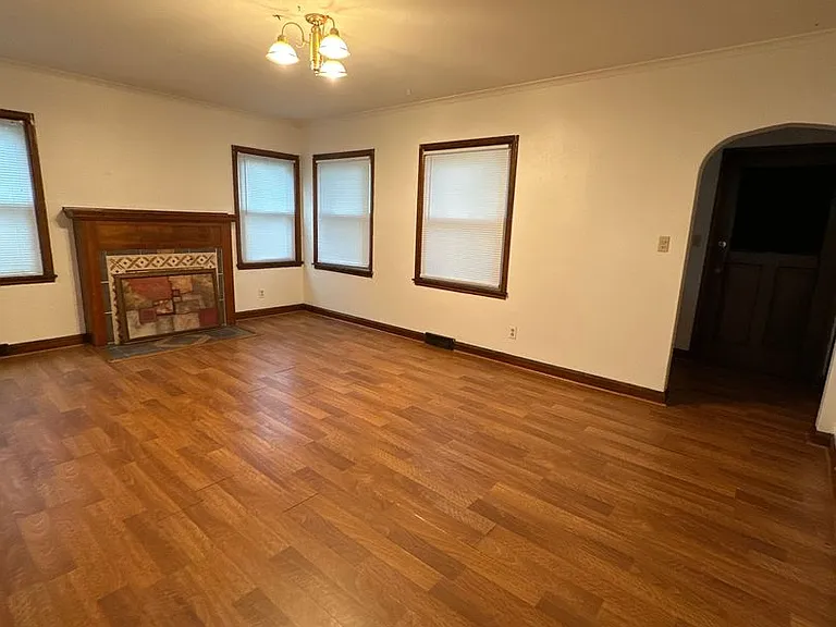 1727 Franklin St — Photo 5