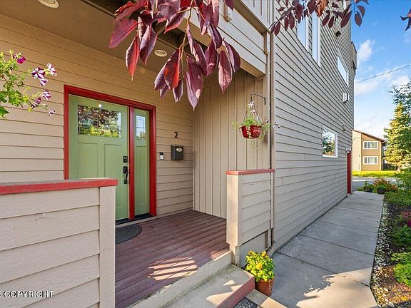 4th image of 1401 Latouche St #2