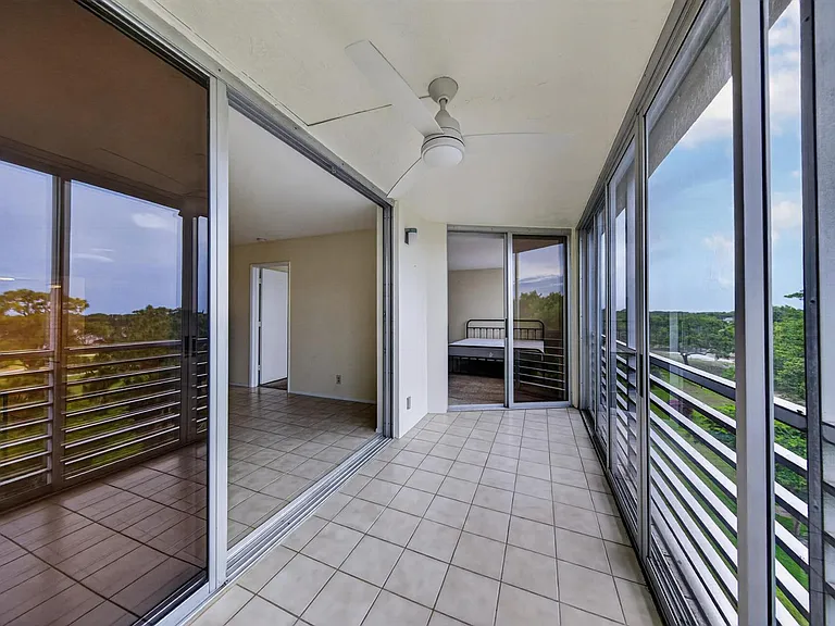3503 Oaks Way #505 — Photo 14