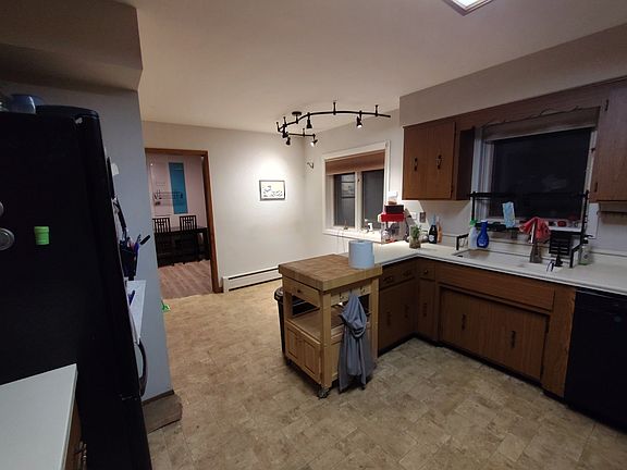 3rd image of 20W356 Belmont Pl