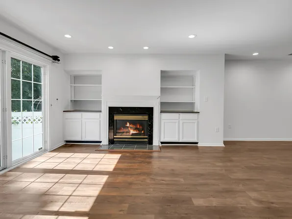 9 Knox Ct, Basking Ridge, NJ 07920