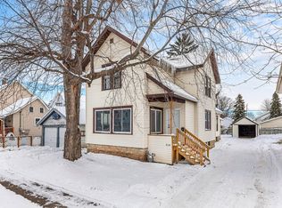 574 Evans St, Oshkosh, WI 54901