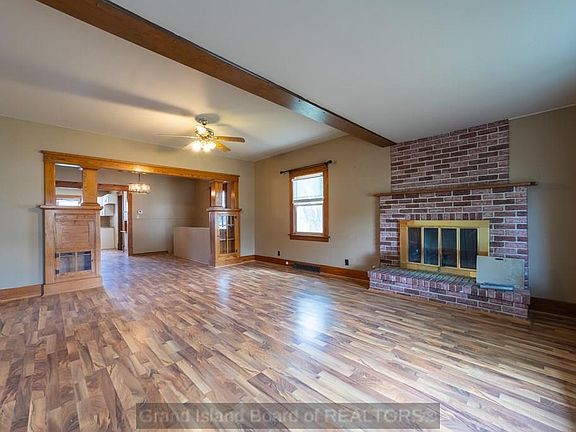 3rd image of 1140 N Main St