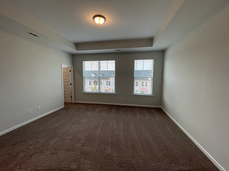 1408 Irving Hill Dr — Photo 22