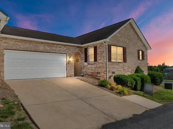 14 Tyler Cir, Strasburg, VA 22657