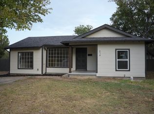 314 NE 37th St, Grand Prairie, TX 75050