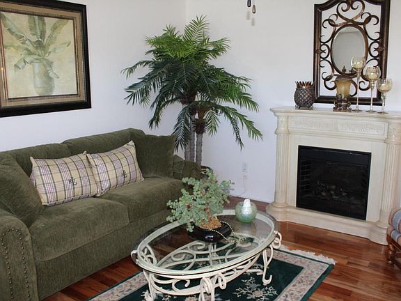 4th image of 17580 SE 121st Cir