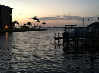 2009 SE 44th St, Cape Coral, FL 33904
