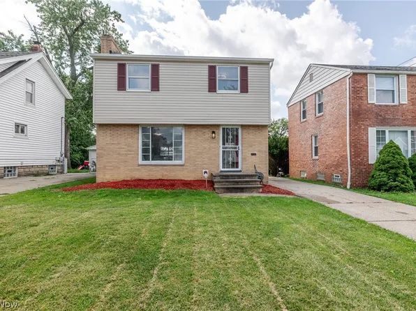 19806 Mountville Dr, Maple Heights, OH 44137