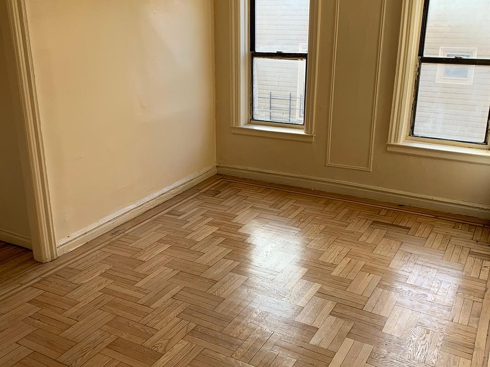 1st image of 686 E 234th St #41