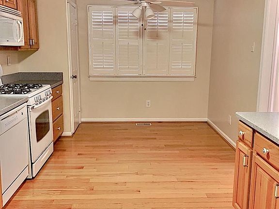 4th image of 3100 Black Hickory Dr
