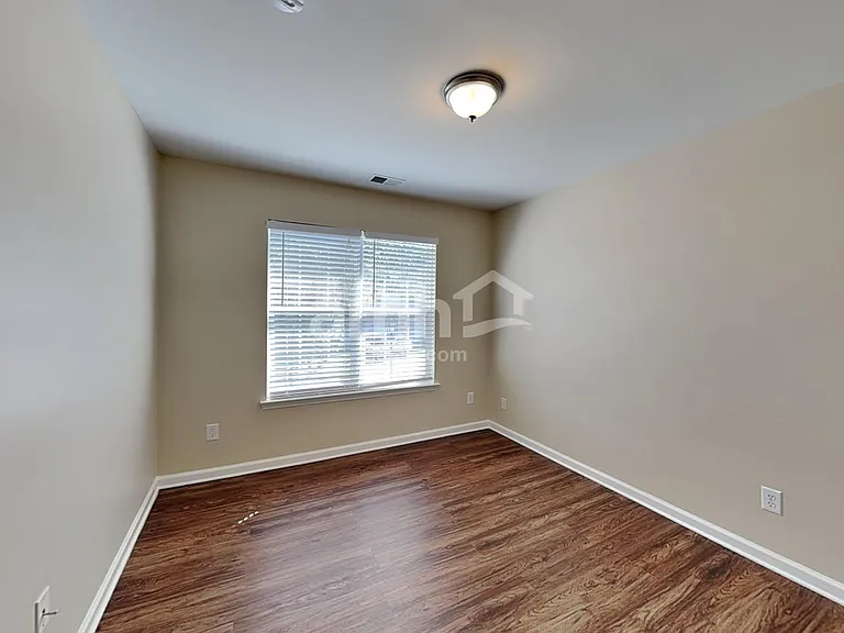 18306 Victoria Bay Dr — Photo 17