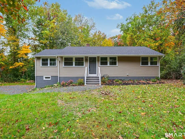 35 Columbine Drive, Trumbull, CT 06611