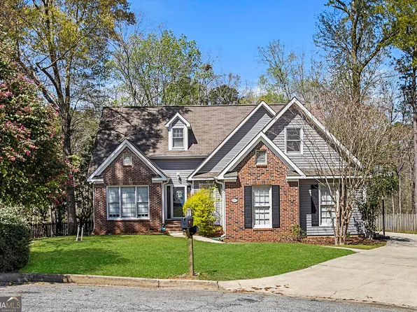 489 Ashville Dr, Macon, GA 31210