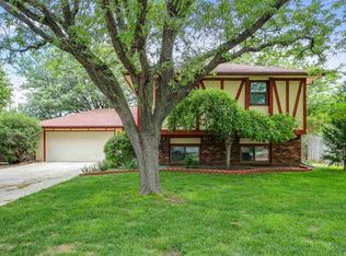 8626 E Scott St, Wichita, KS 67210