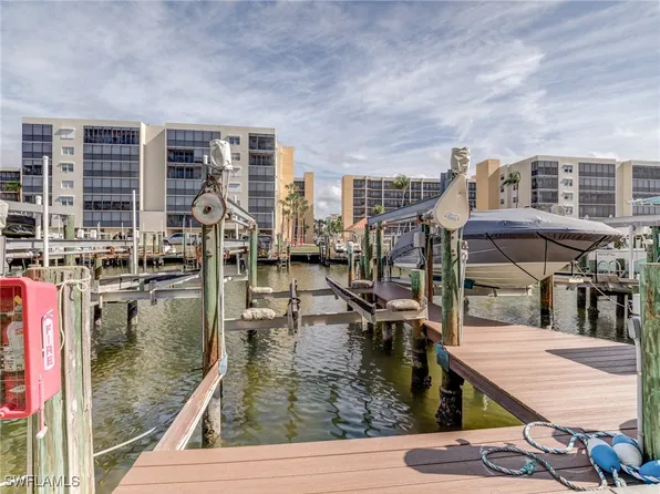 4521 Bay Beach Ln APT 326, Fort Myers Beach, FL 33931