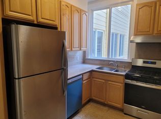 1455 Sacramento St APT 4, San Francisco, CA 94109