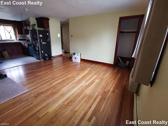 250 Lionel Ave. #Unit D Waltham Shared Unit Photo 2