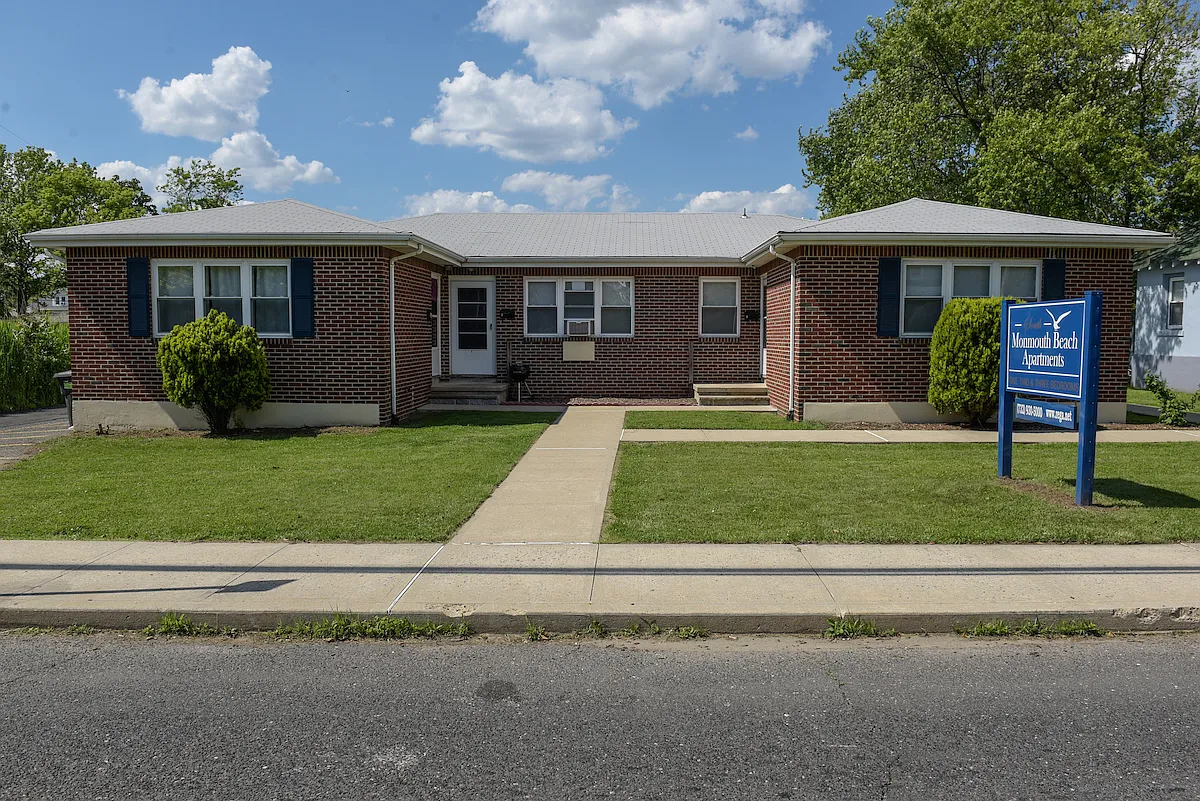 Real Estate Growth Advisors - Long Branch Apartment Communities — Photo 2