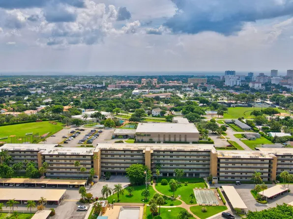 555 NW 4th Avenue Avenue #219, Boca Raton, FL 33432
