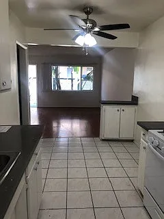 834 Victor Ave — Photo 13