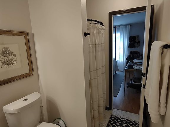 5th image of 3116 Hotchkiss Ln