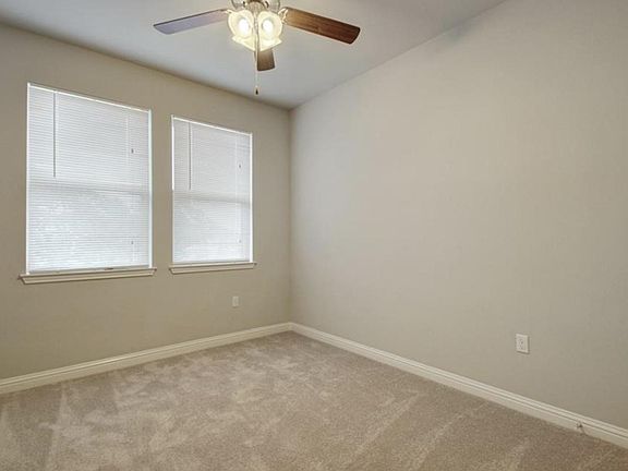 5th image of 13800 Lyndhurst St Unit 312