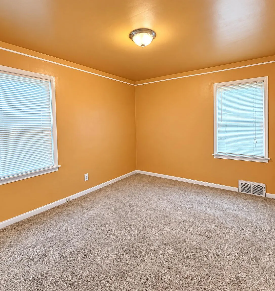 3 bed, 1.5 bath, 1161 sqft, $1,500 — Photo 4