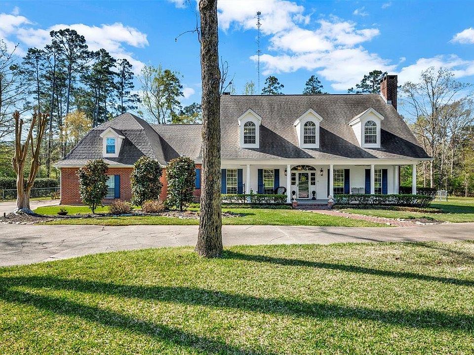 1st image of 812 Whitehouse Dr