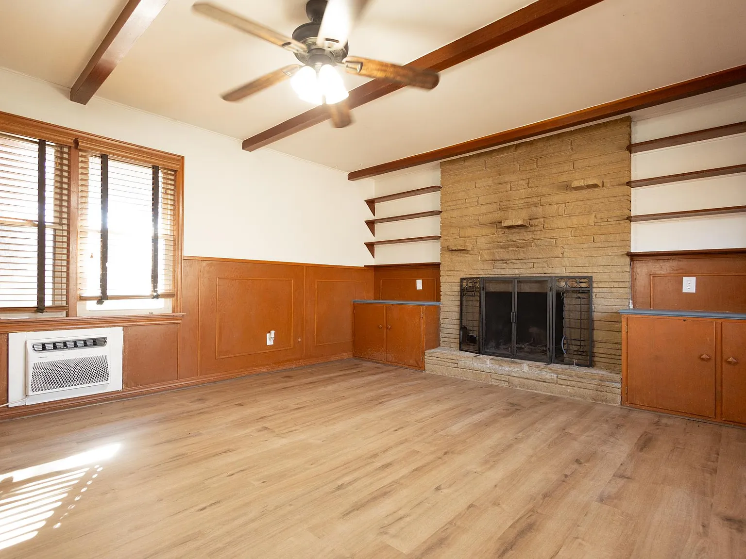 2242 Barclay Rd — Photo 4
