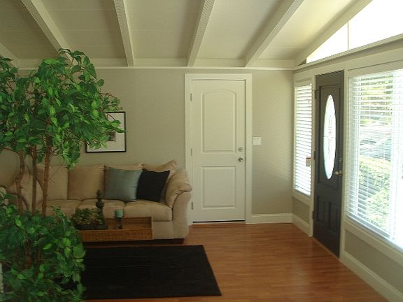 2nd image of 1081 Candlewood Ave