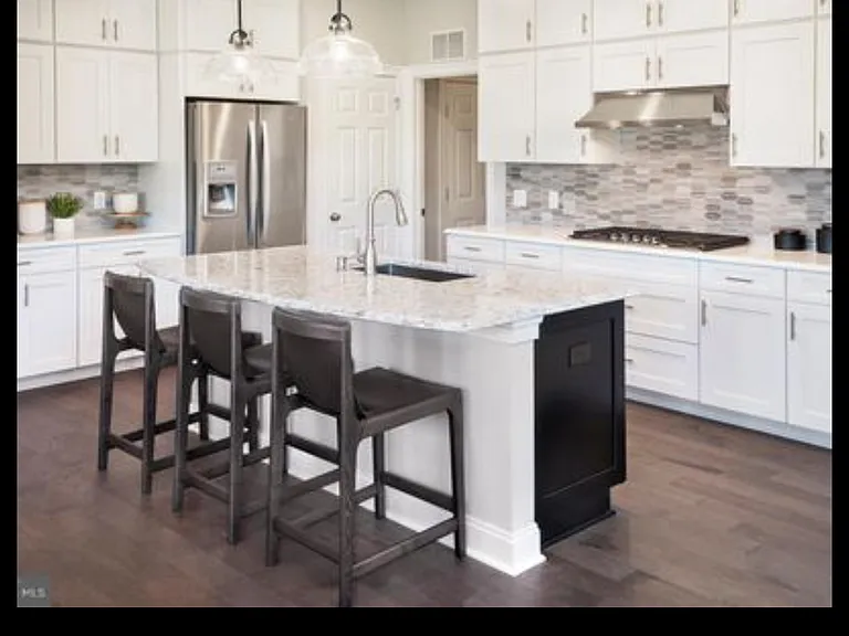 409 Sanctuary Ct #2 — Photo 2