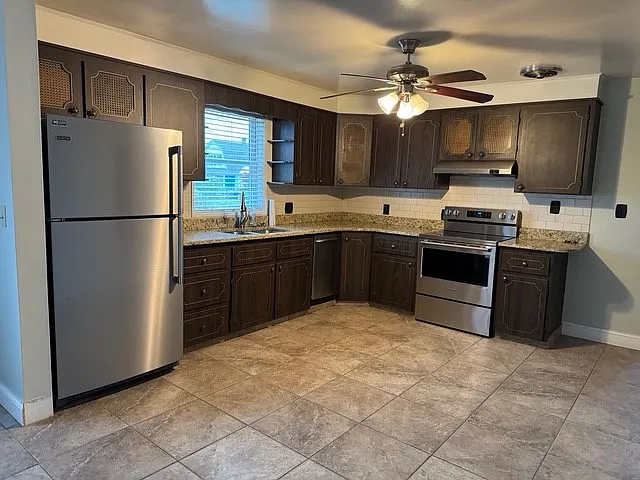 3 bed, 1500 sqft, $2,500 — Photo 4