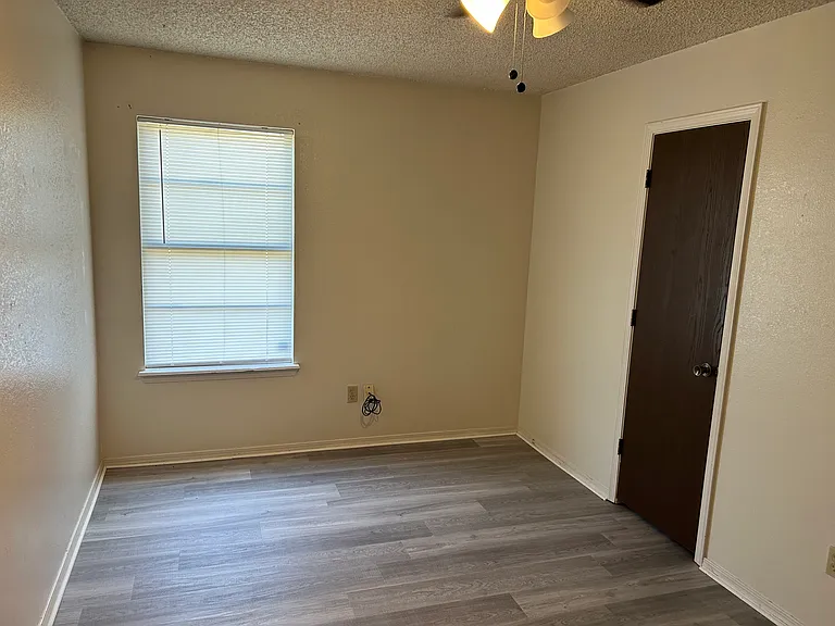 409 N Franklin Ave #A — Photo 13
