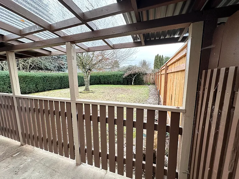 2795 N Clark Ct — Photo 17