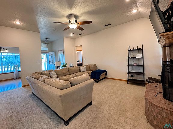 4th image of 2325 Fred Daugherty Ave