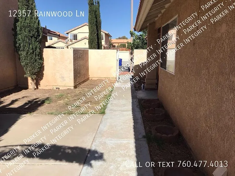 12357 Rainwood Ln — Photo 3
