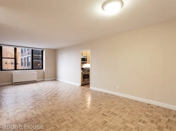 201 East 87th Street image 1 of 8