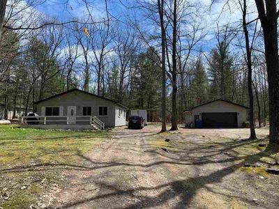 591 Goldenrod Dr, Houghton Lake, MI, 48629