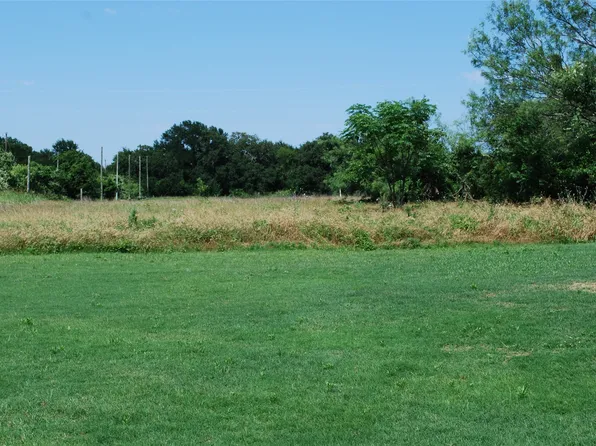 27197 Whispering Meadow Dr, Whitney, TX 76692