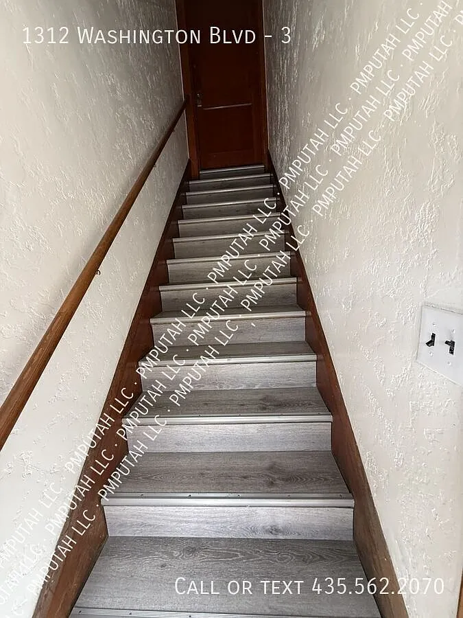 Charming 2 Bed / 1 Bath Upstairs Apartment on Washington Blvd Ogden — Photo 2
