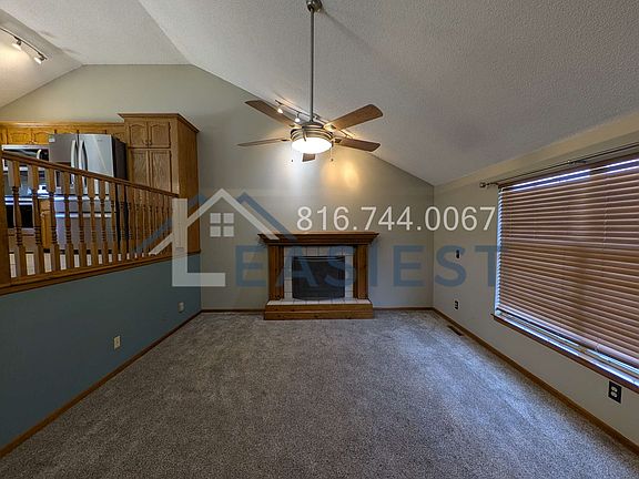 3rd image of 1546 NE Stonewood Dr