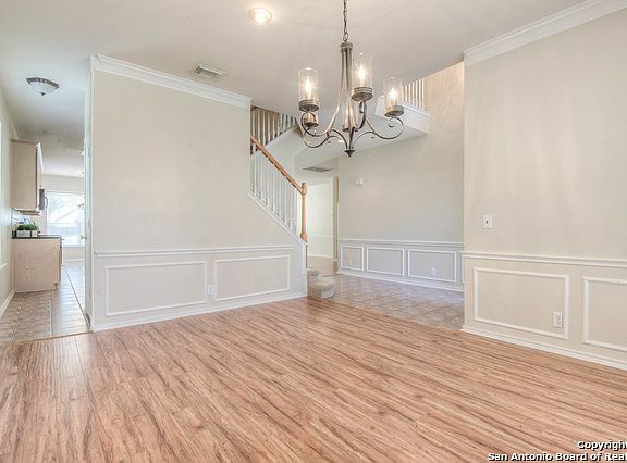 5th image of 3913 Arroyo Del Sol